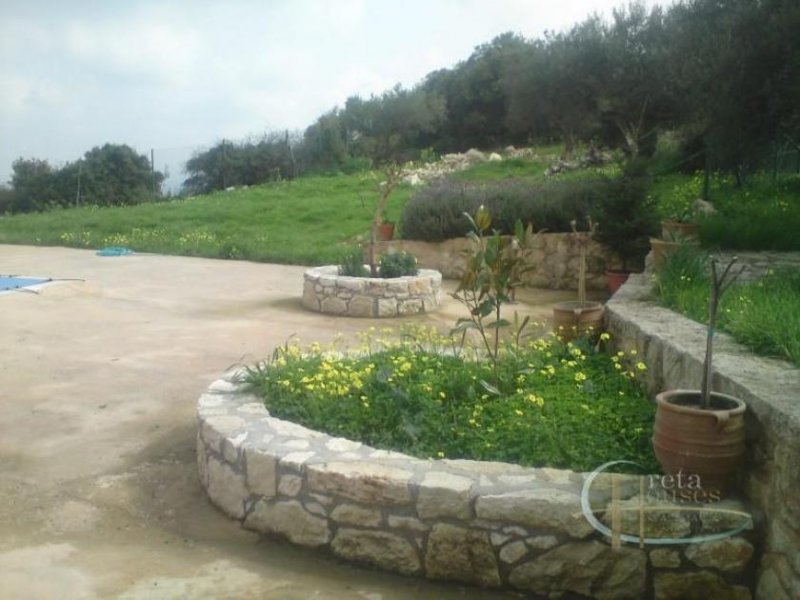 Archanes Kreta, Archanes: Haus in malerischem Dorf zu verkaufen Haus kaufen